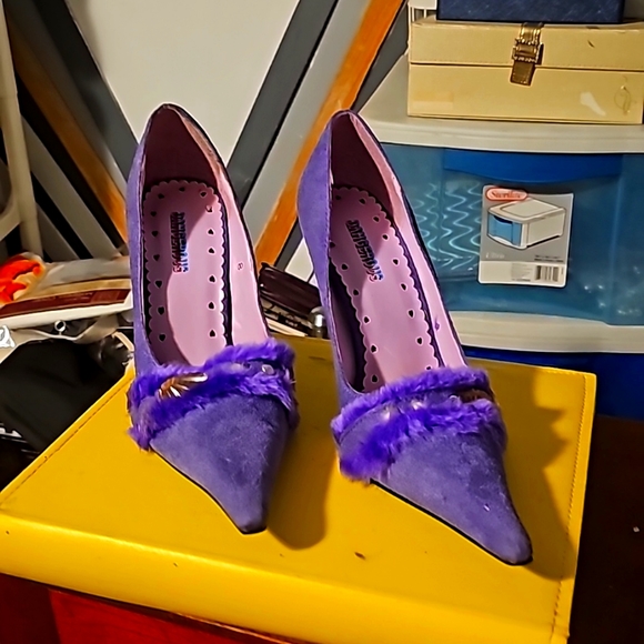 New Suede w/Fur Designer Shoes by Dangerous, Sz 8, Purple, Pointy Toe, 3" - Picture 2 of 11